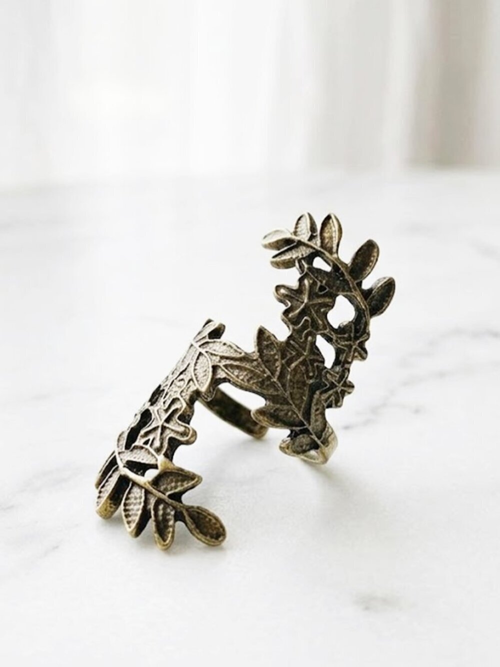 Ladies Leaf Style Ring - Size 4.5